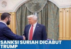 Presiden sementara Suriah Ahmed al-Sharaa (kiri) berjabat tangan dengan Presiden Donald Trump dengan disaksikan oleh Putra Mahkota Arab Saudi Mohammed bin Salman. Pertemuan ini berlangsung di tengah kunjungan Trump ke Riyadh Rabu, (14/5/2025)